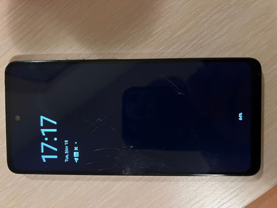 Motorola g04 - 95% батерия - екран