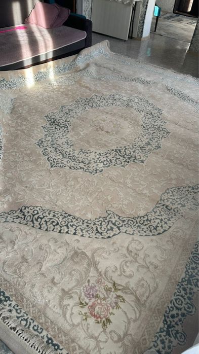 Палас/ковер красивый,чистый