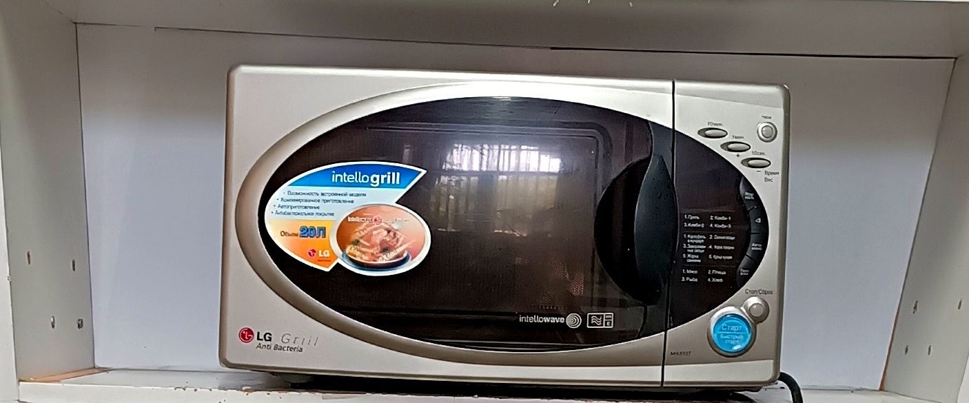 Продам микроволновку с грилем