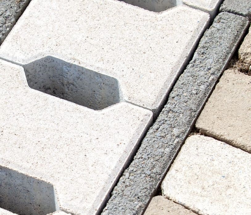 Vând Matrițe pentru capace rigolă