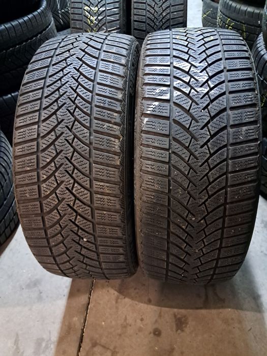 Anvelope second iarna 205 45 R17 Semperit