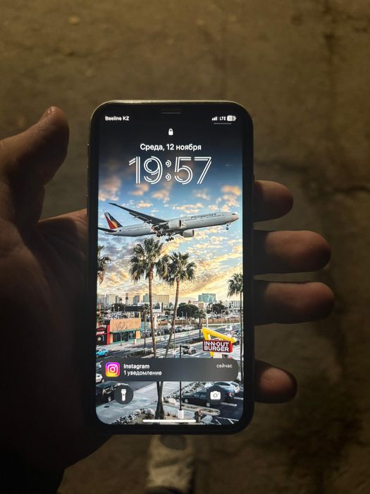 iphone 11 продаю