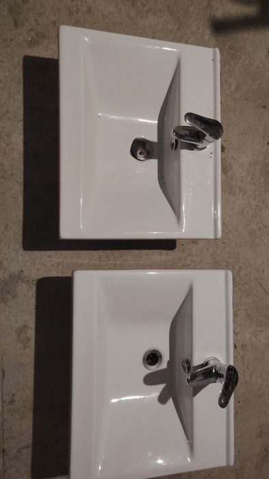 2 lavoare baie plus doua baterii