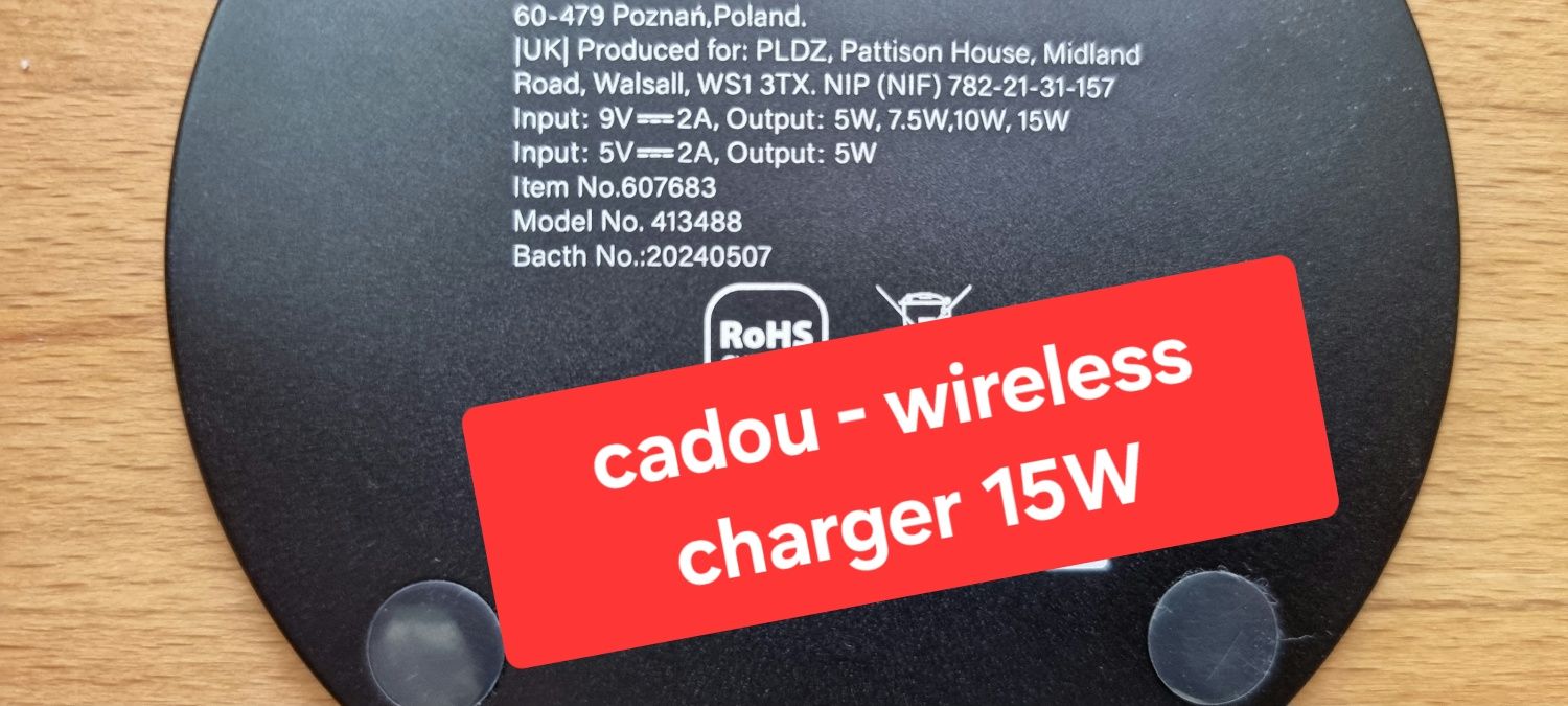 Carkit handsfree auto Bluetooth BT nou+cadou-incarcator wireless pad