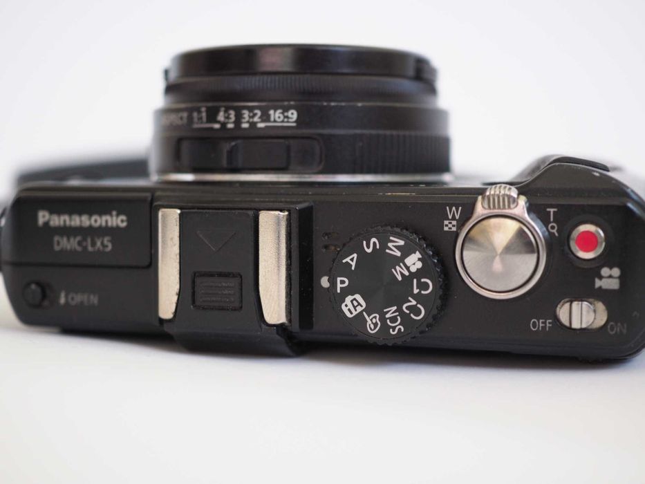 Panasonic Lumix DMC-LX5 10mp х3.8 зуум, обектив Leica + акесесоари