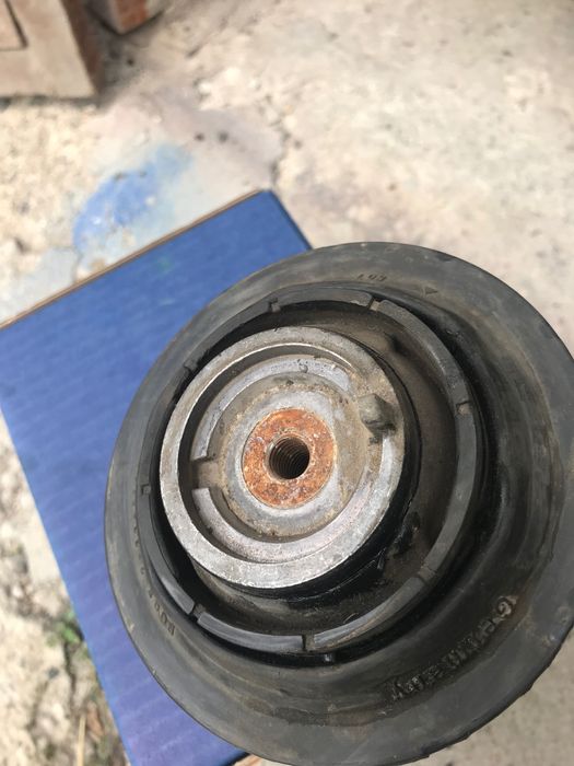 Оригинални тампони за Мотора и Скоростна кутия Мерцедес Mercedes