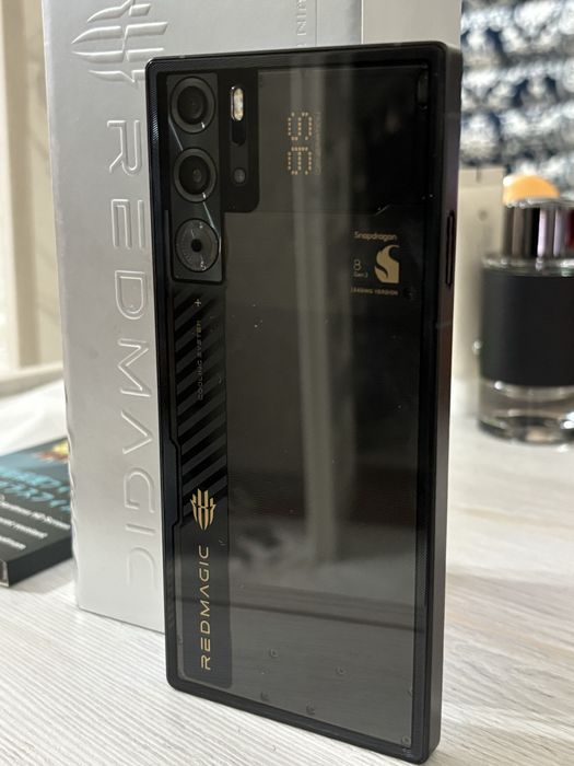 Redmagic 9pro 16/512gb ideal Yaponiyadan olingan