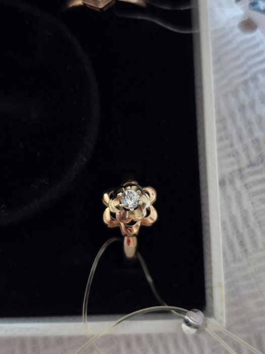 Золотое кольцо 1,87 гр  алтын сакина Размер 16,5