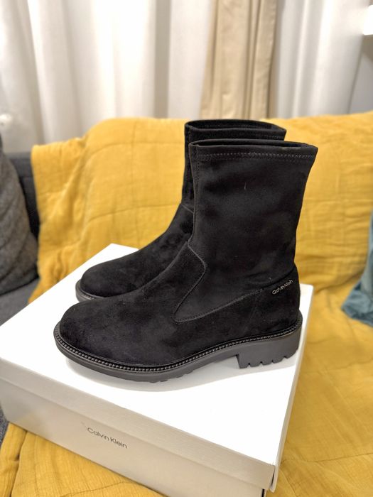 Calvin Klein Flat Sock cizme dama din piele intoarsa neagra marimea 39