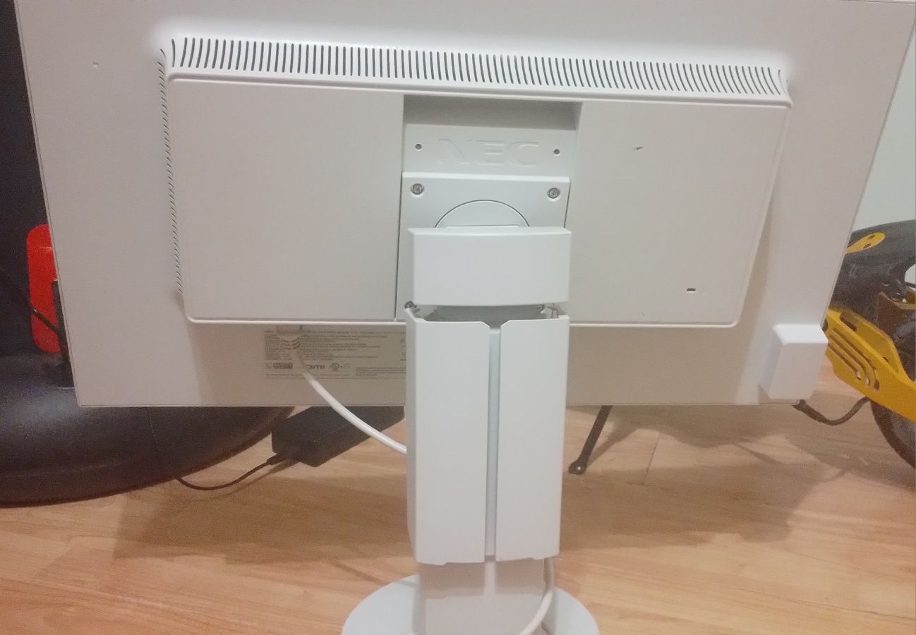 Монитор NEC Multisync EA273WM LCD Monitor