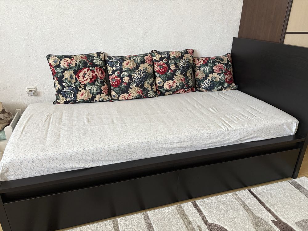 Ikea MALM високо легло с 2 контейнера