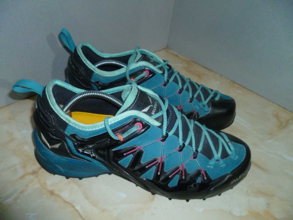 SALEWA туристически обувки №40