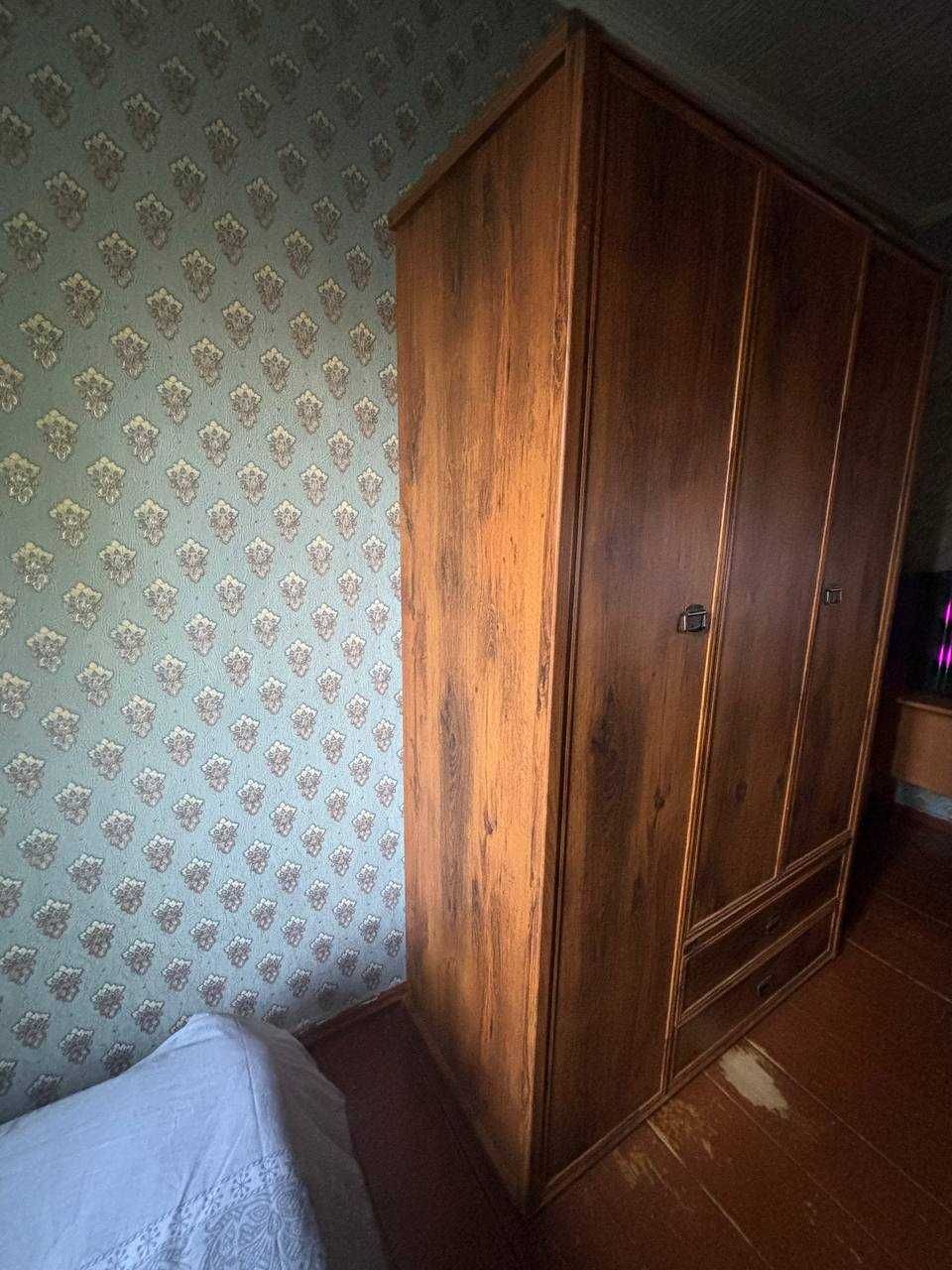Продается шифоньер