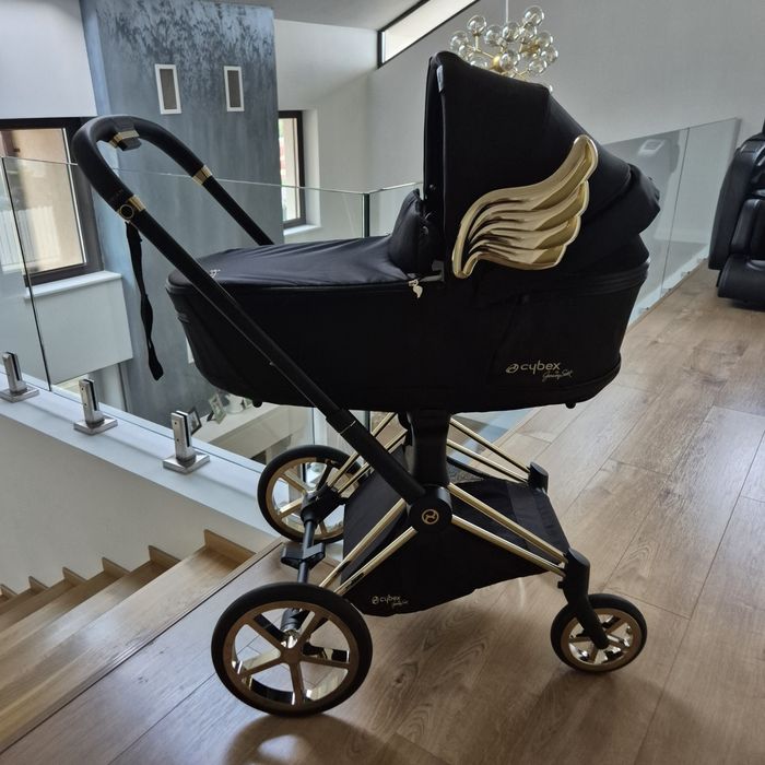 Carucior 3 in 1 pentru copii Cybex Priam 4.0 Wings by Jeremy Scott