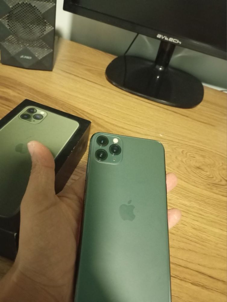 Iphone 11 pro max sotiladi