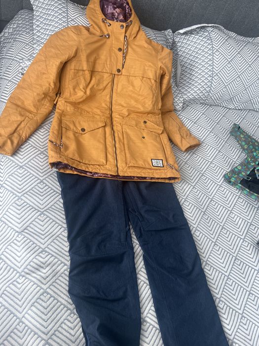 Продам лыжный костюм