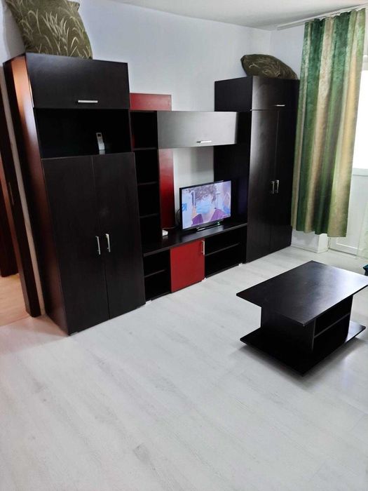 Proprietar, inchiriez ap.2cam semidec. /Zona Girocului