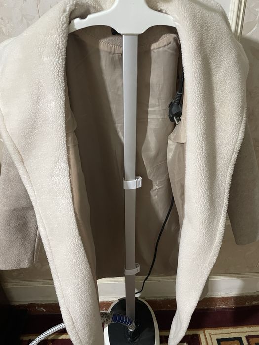 Пальто сотилади.