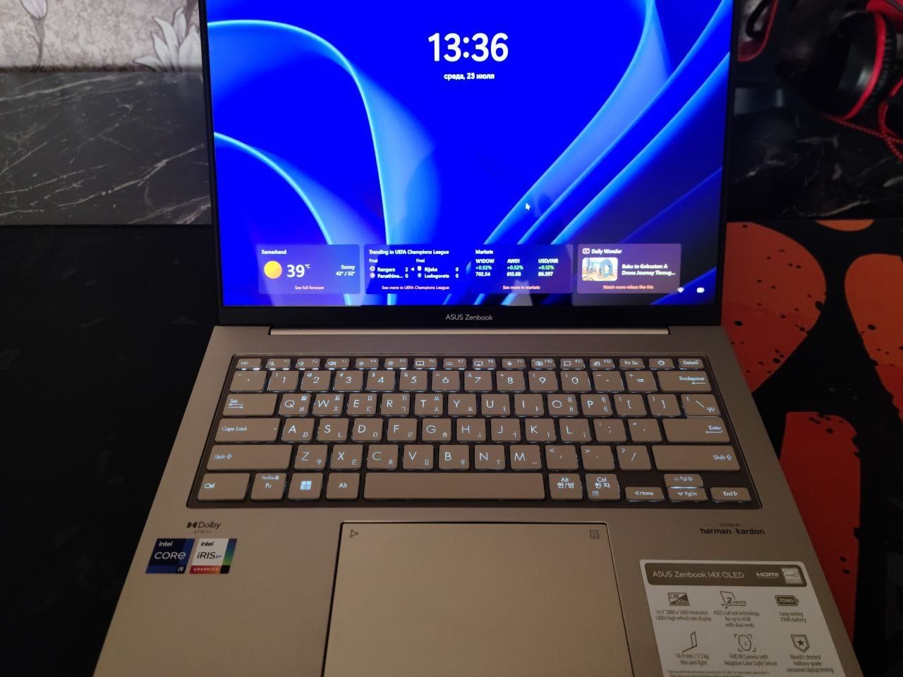 ASUS Zenbook 14 Oled UX3404VA-M9159