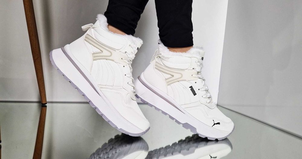 Дамски зимни спортни боти  Facebook Monika Ivanova