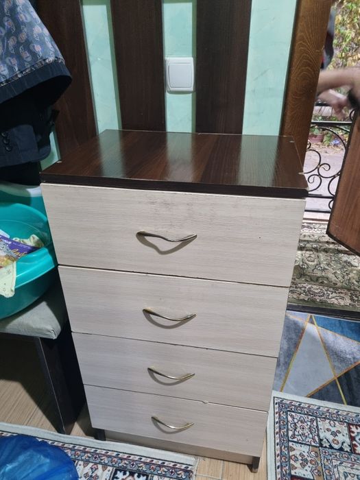 Продаю б/у комод