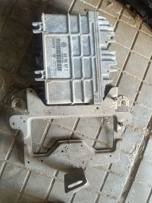 Компютър VW, SEAT, AUDI ECU/ECM Bosch O32 906 026 F и 6K0 906 027 E