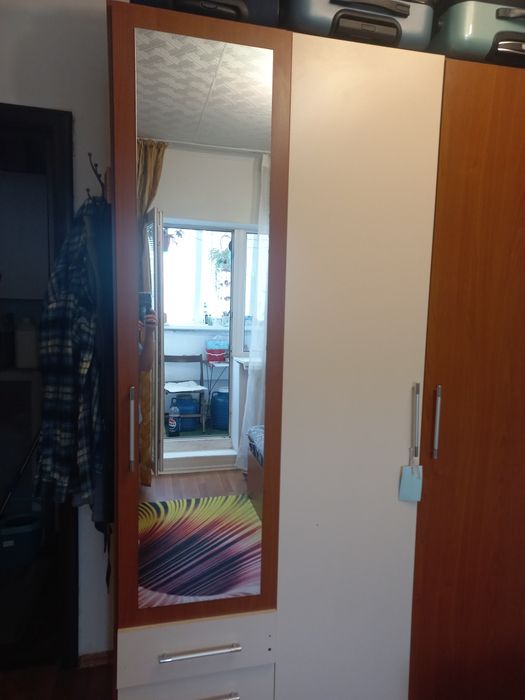 Dulap haine   cu 3 usi