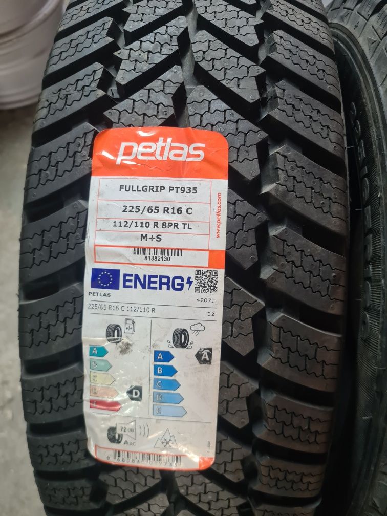 2бр.225/65/16C petlas
