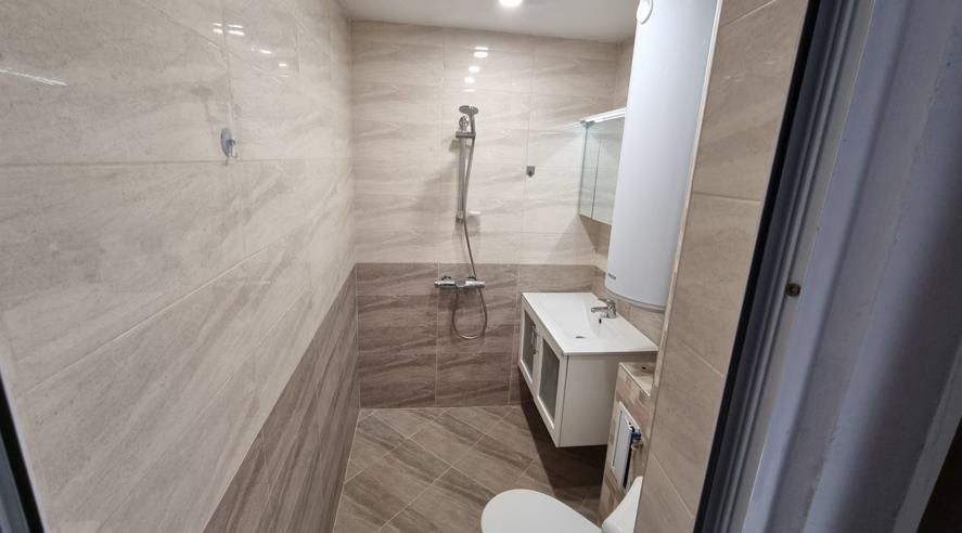 Дава се под наем Едностаен апартамент в Пловдив, Гагарин - 40 кв.м за 250 € - Снимка #4