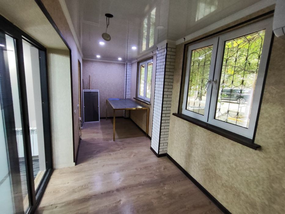 2 комнатный Евро Офис с мебелью на м .Хамза