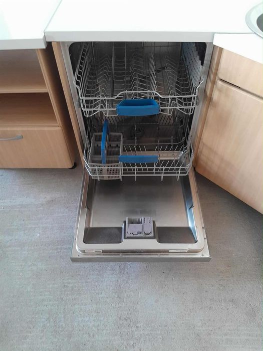 Vând tot ce se află în poze 900 lei ușor neg.