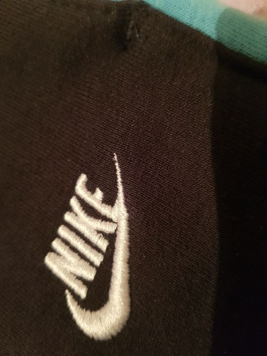 Оригинално долнище на Nike