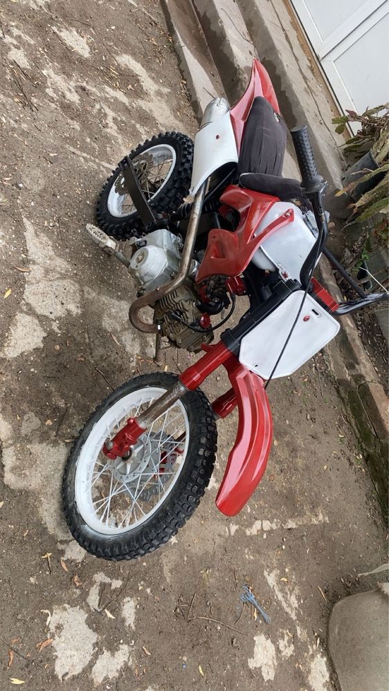 Cross 125cc.