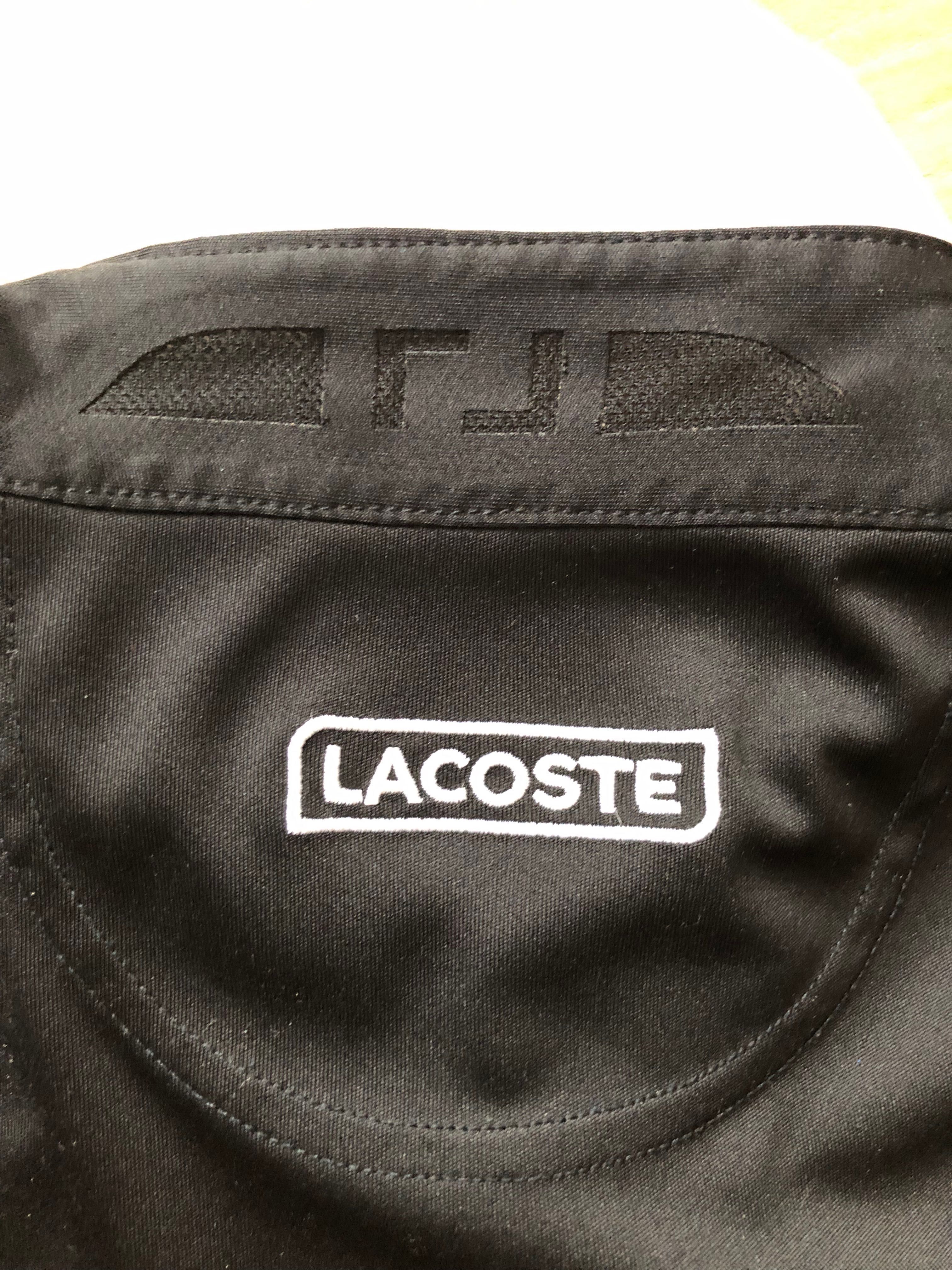 LACOSTE-tricou in stare impecabila pentru barbati