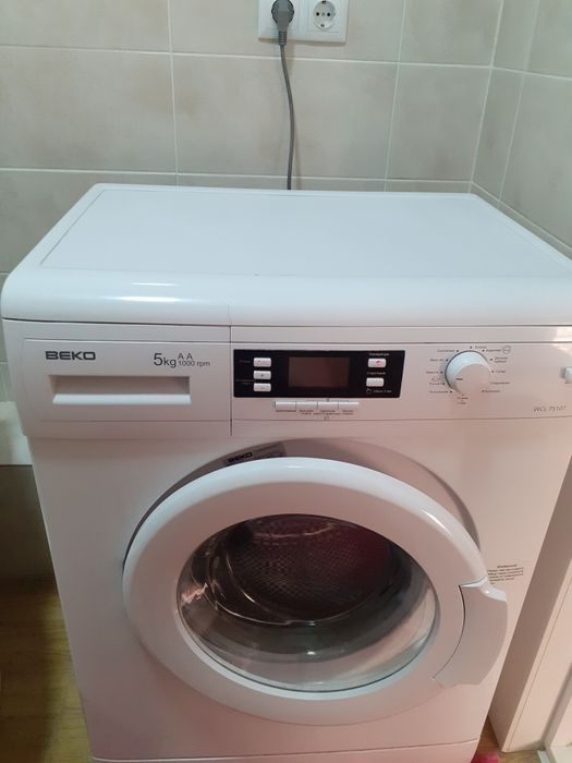 Продам стиральную машину