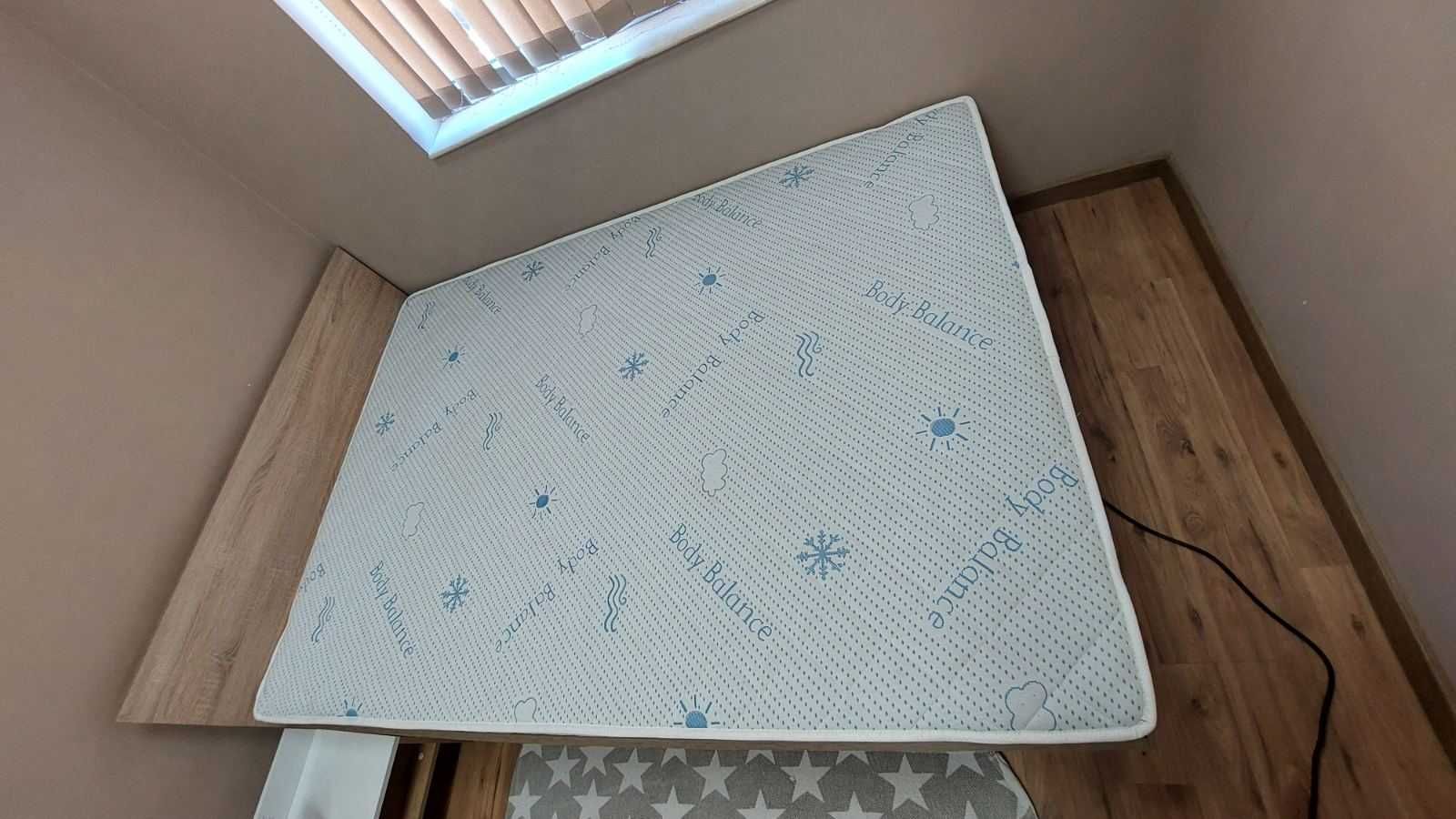 Спалня с матрак 140/200