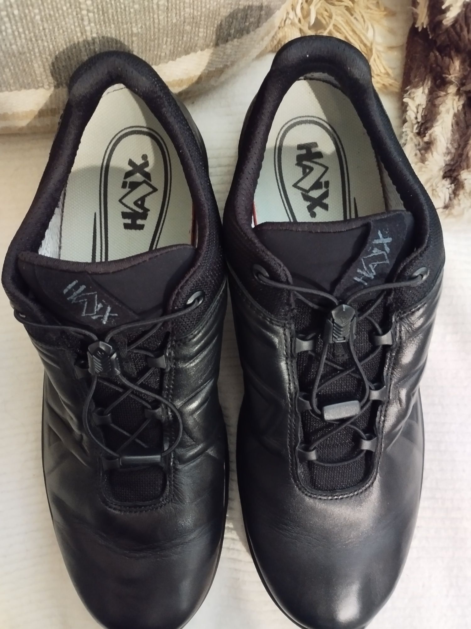 №45 Турустически обувки Haix "Black Eagle Tactical 2.1 GTX" като нови