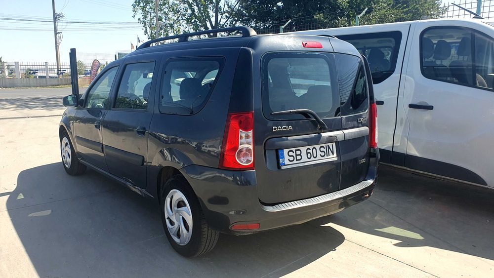 Dacia Logan 1.5 dci, Aer Conditionat, 7 locuri, an fabricatie 2009