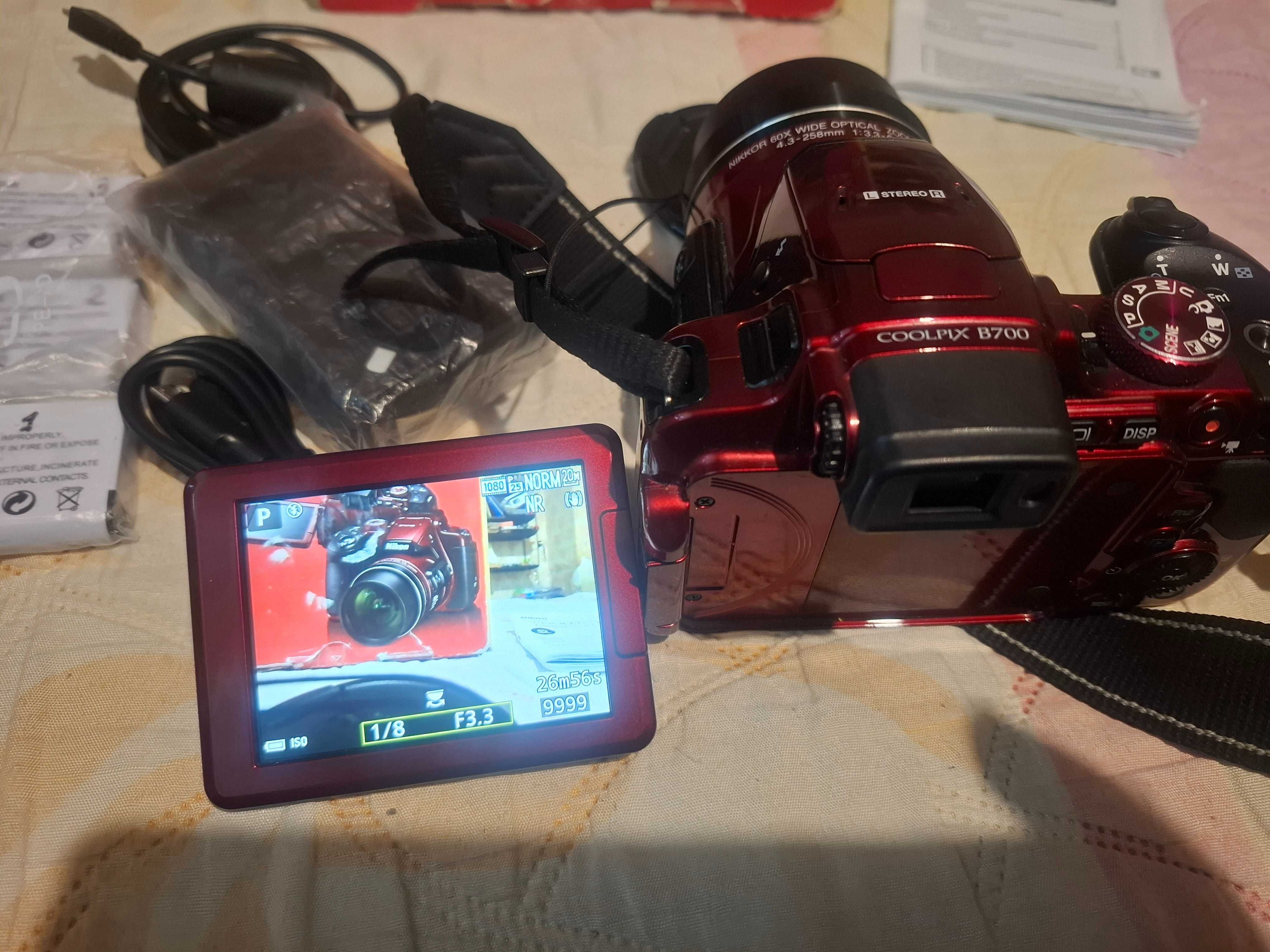 Фотоапарат Nikon Coolpix B700 +3 нови батерии