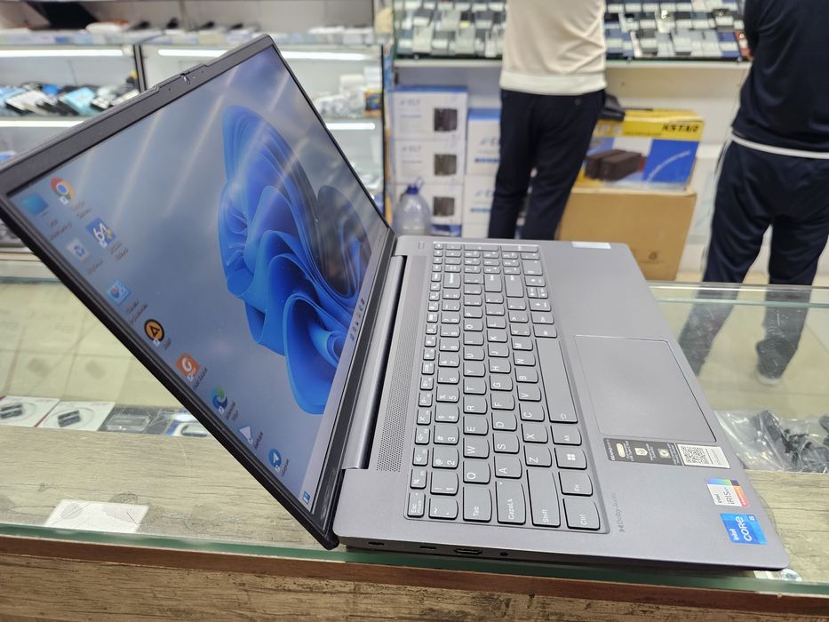 Lenovo Ideapad 5 core i5 12-поколения