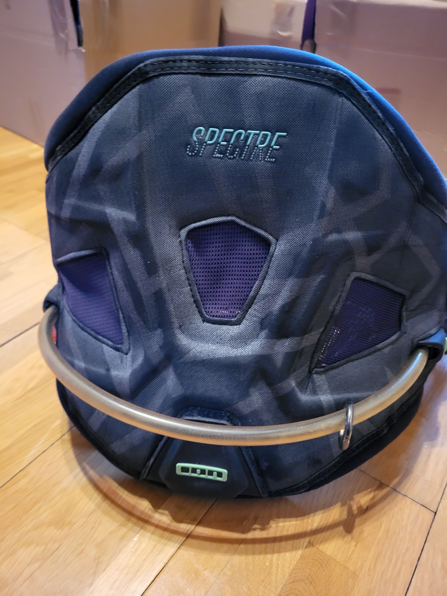 Set 2 zmeie kitesurf Duotone Evo 9 m si 13 m plus ham Ion Spectre
1 ki