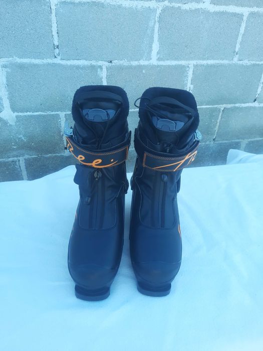 Ски обувки 30,5см. Freemotion FM16