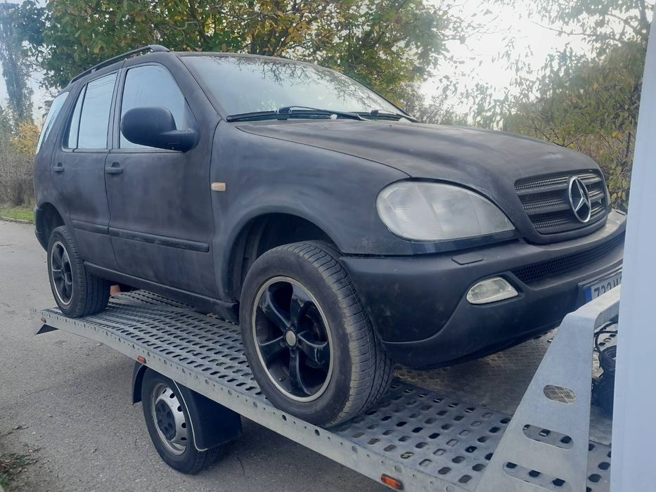 Предна броня Мерцедес МЛ W163 Mercedes ML W163 черна