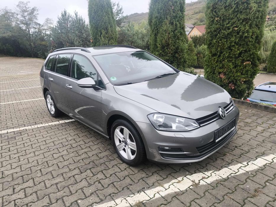 Volkswagen Golf~Comfortline~1.2Tsi~