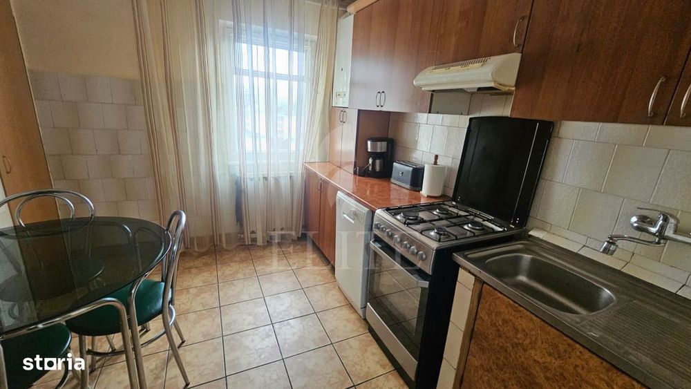 Apartament 4 camere în zona BUCURESTI