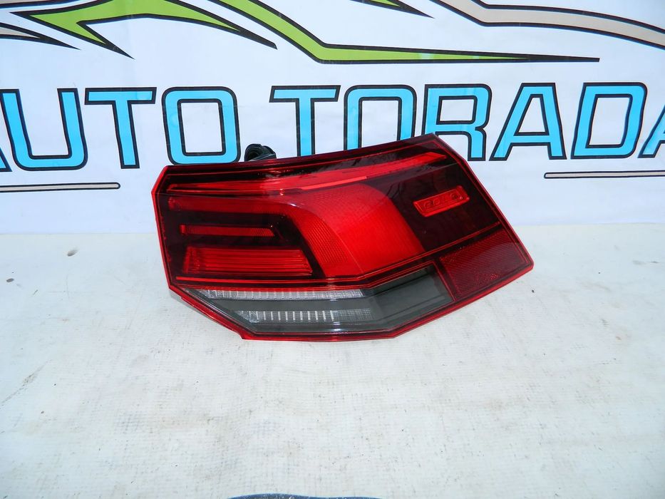 Stop dreapta aripa VW Golf 8 cod 5H0945096 B