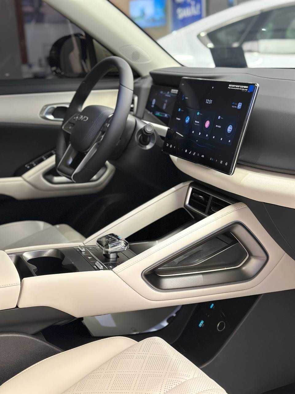 BYD YUAN UP EV Официальный Астана Моторс Юнусабад машина в наличии!!