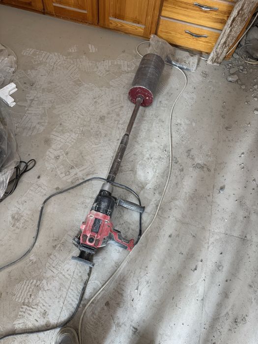 Установка телевизора на кранштейн установка камер бытовой техники