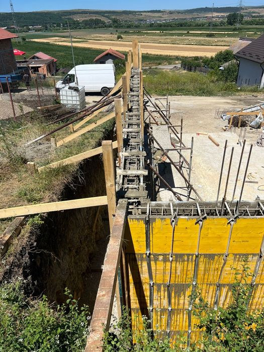 Închiriere cofraje doka popii metalici grinda h20