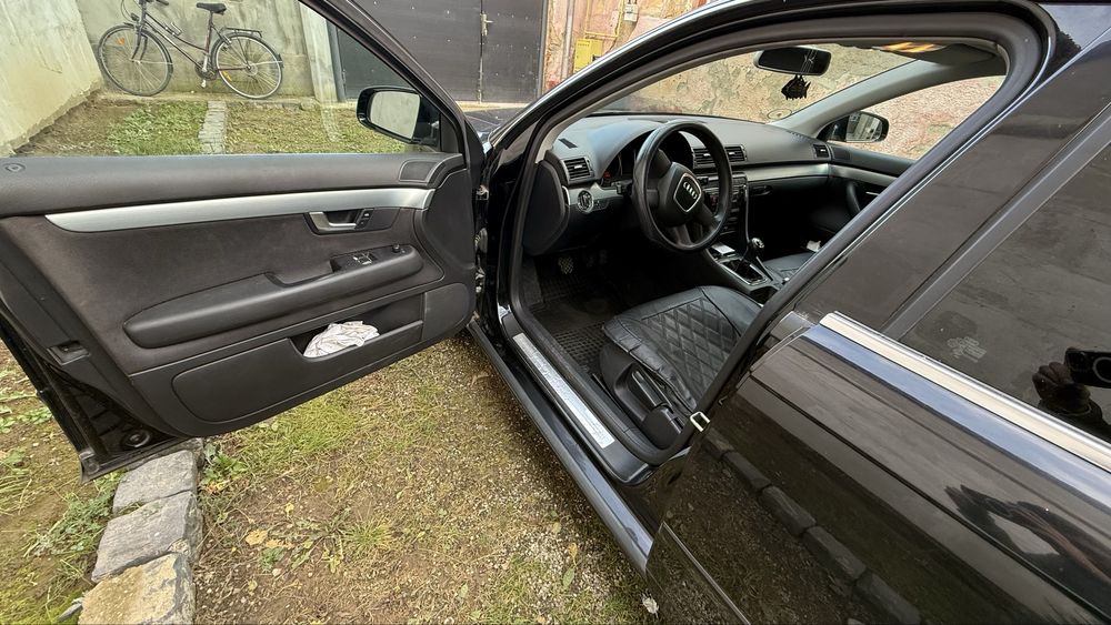 Vand AUDI A4 B7 1.6l, 2004